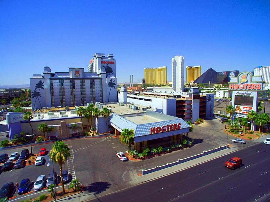 Oyo Hotel And Casino Las Vegas Exterior photo