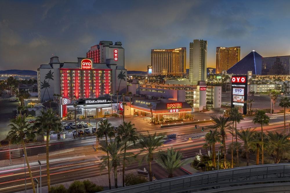 Oyo Hotel And Casino Las Vegas Exterior photo